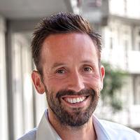 Pasfoto Alex van der Leer